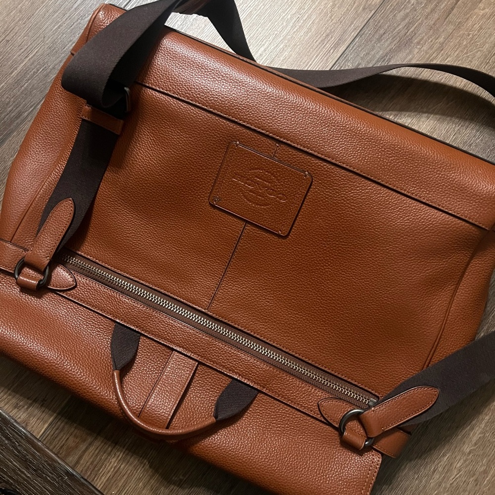 Coach Hudson Leather Messenger Bag - Picture 8 of 9